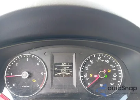 2014 Volkswagen Jetta 2.0L Tdi z USA, uszkodzony, nr VIN 3VWLL7AJ9EM381580